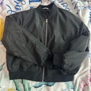 Mango Quilted Black Jacket size xs-s. HAS BEEN WORN